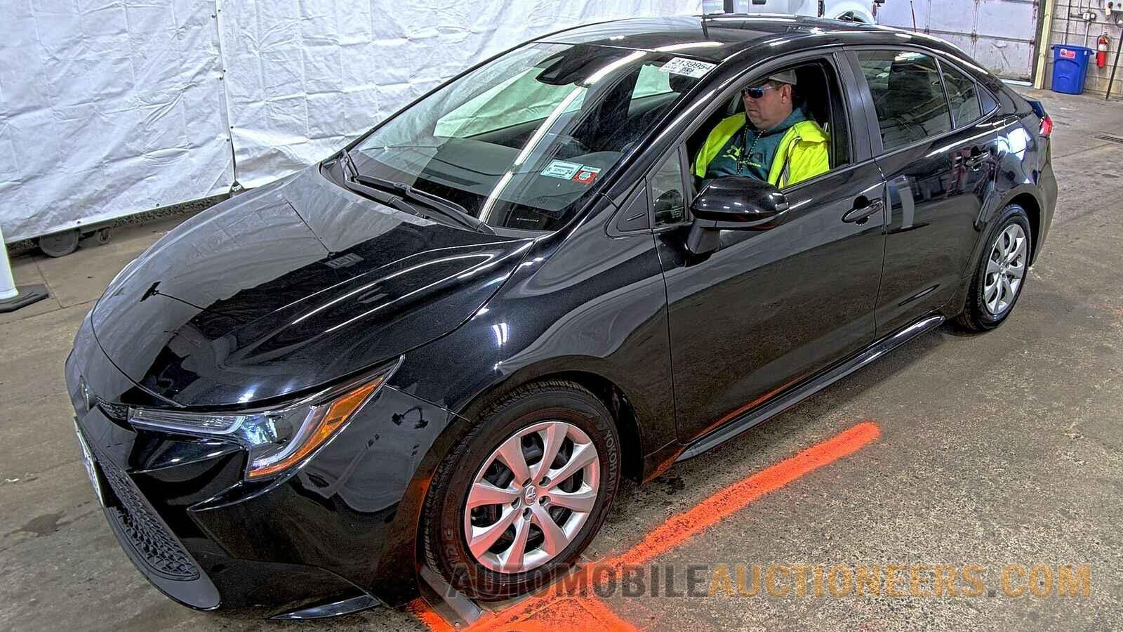 JTDEPMAE2NJ223774 Toyota Corolla LE 2022