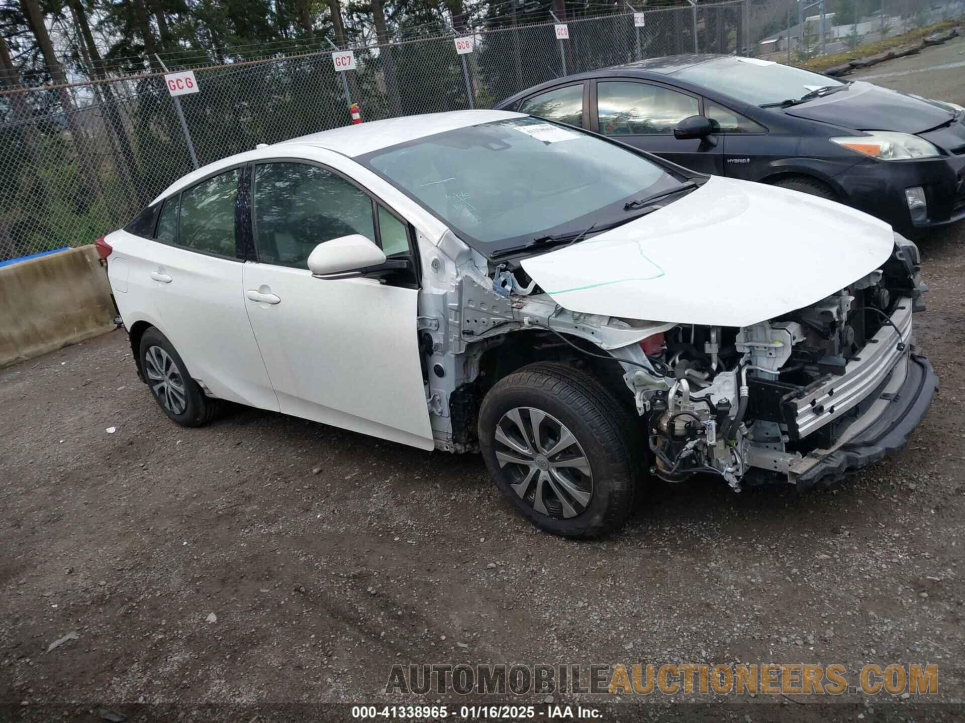 JTDKARFP1J3072243 TOYOTA PRIUS PRIME 2018