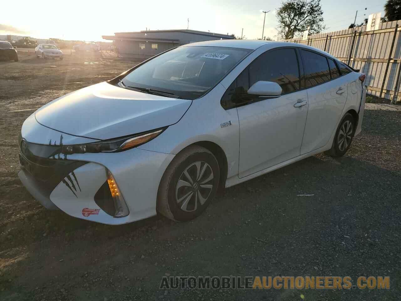 JTDKARFP1J3094615 TOYOTA PRIUS 2018