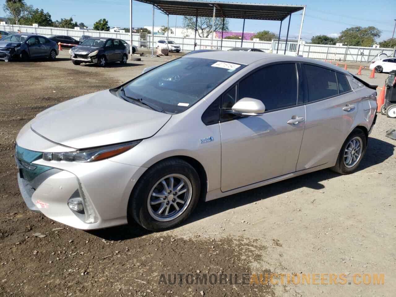 JTDKARFP3H3060413 TOYOTA PRIUS 2017