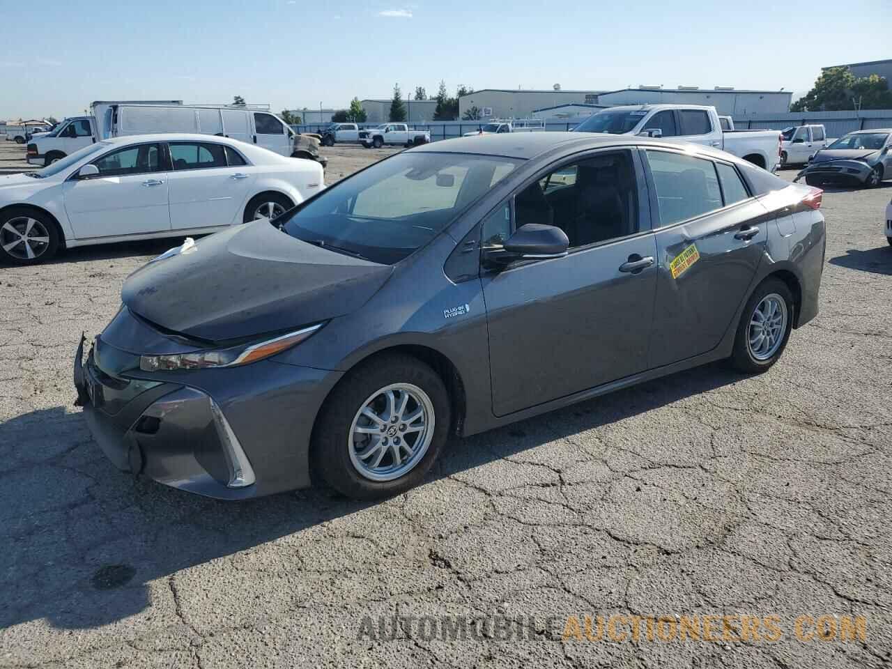 JTDKARFP3J3070154 TOYOTA PRIUS 2018