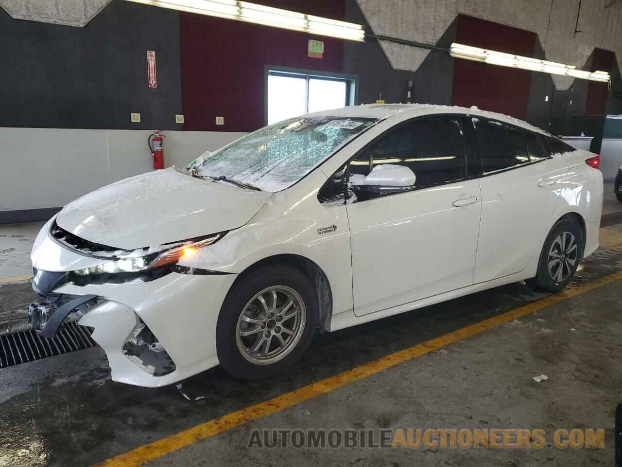 JTDKARFP3J3076830 TOYOTA PRIUS 2018