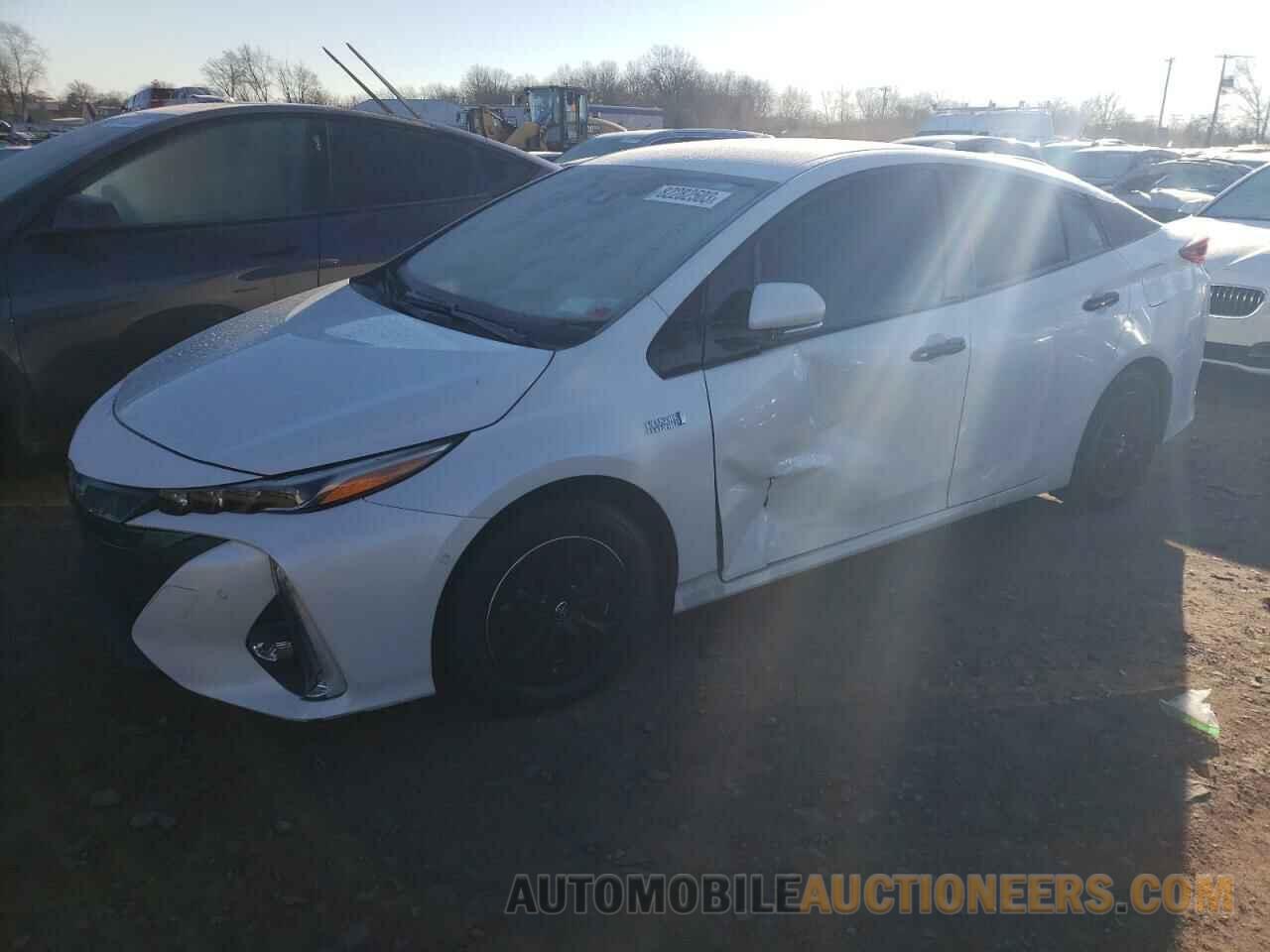 JTDKARFP5J3071547 TOYOTA PRIUS 2018