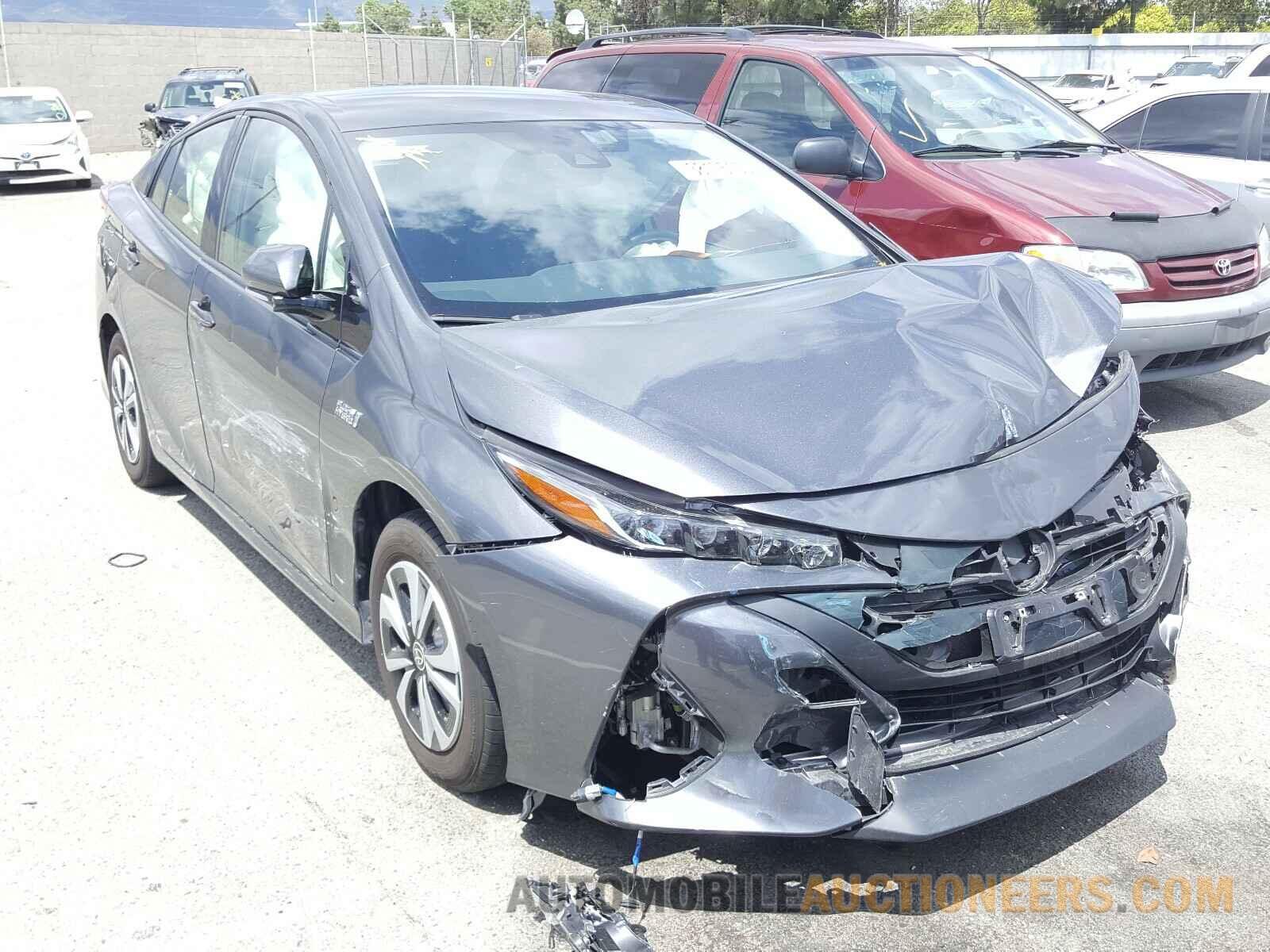 JTDKARFP5J3079888 TOYOTA PRIUS 2018