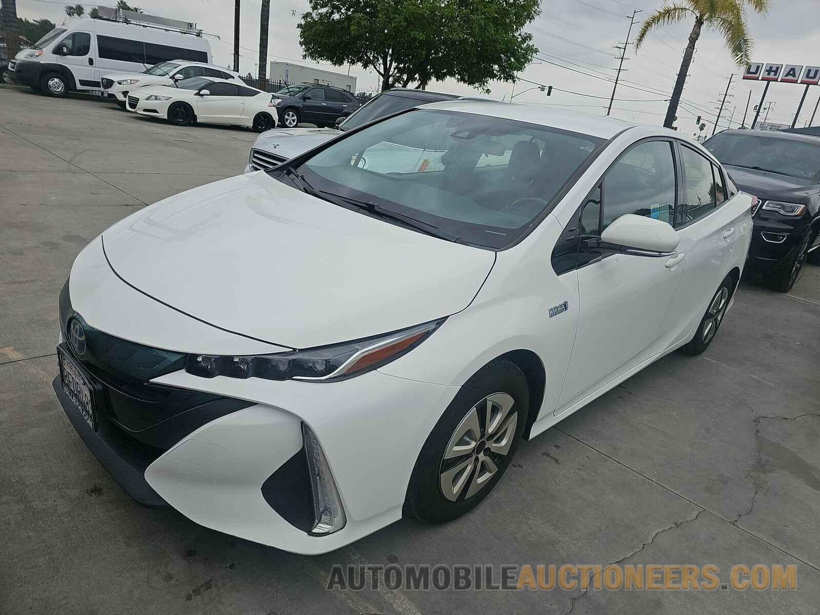 JTDKARFP5J3081320 Toyota Prius Prime 2018