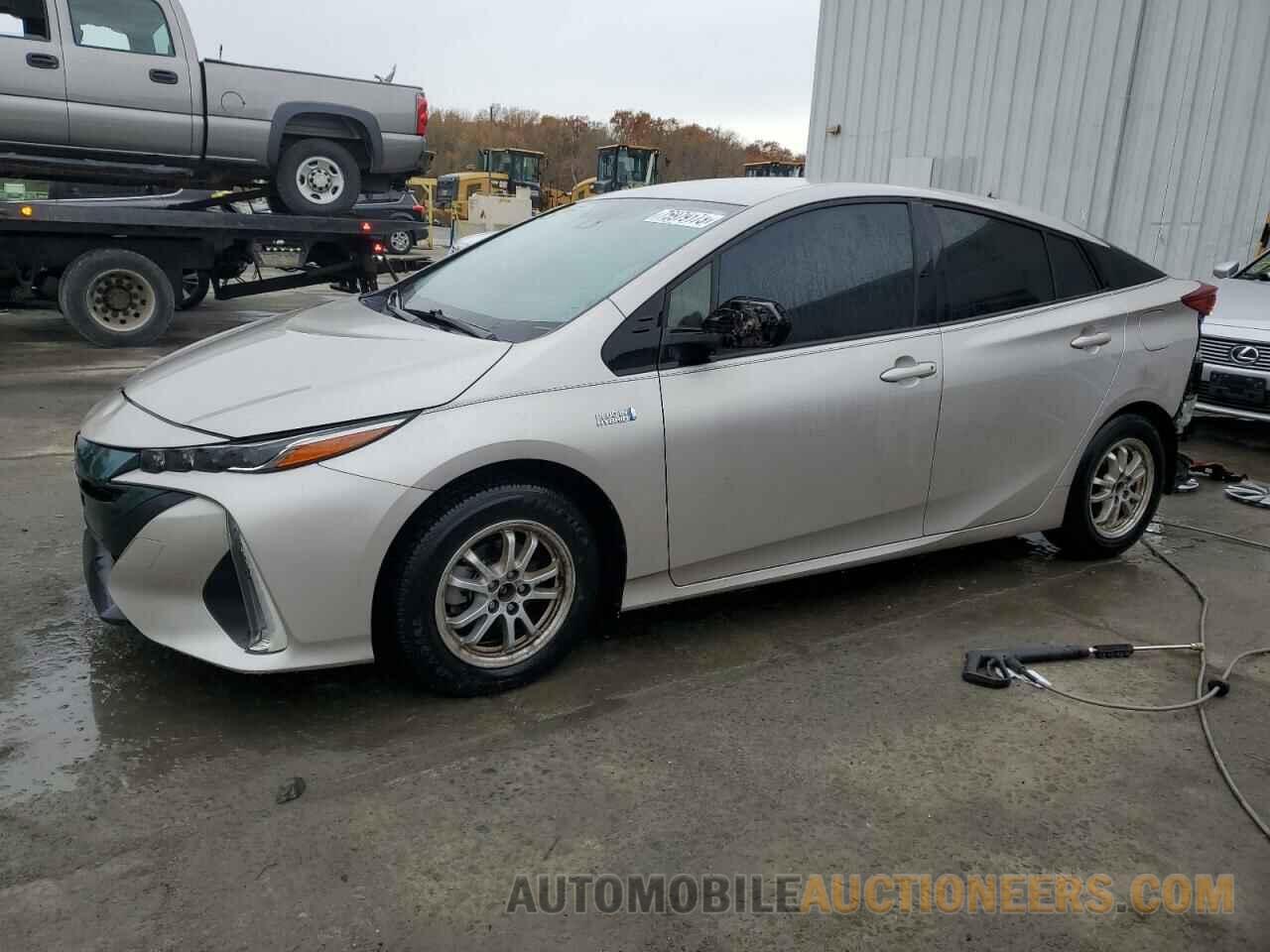 JTDKARFP6H3000884 TOYOTA PRIUS 2017