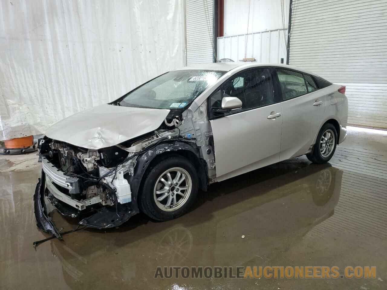 JTDKARFP6H3002876 TOYOTA PRIUS 2017