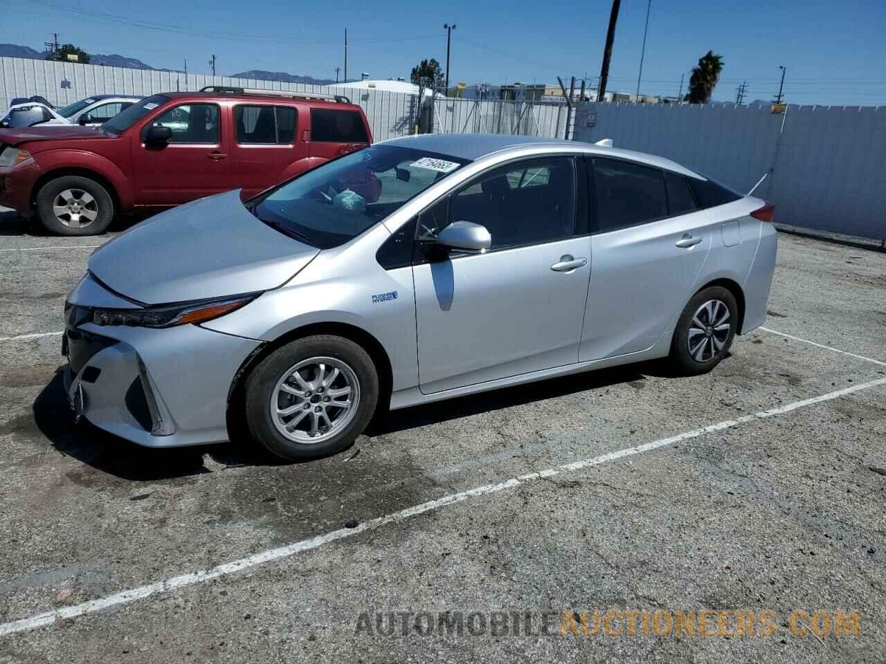 JTDKARFP6J3070651 TOYOTA PRIUS 2018