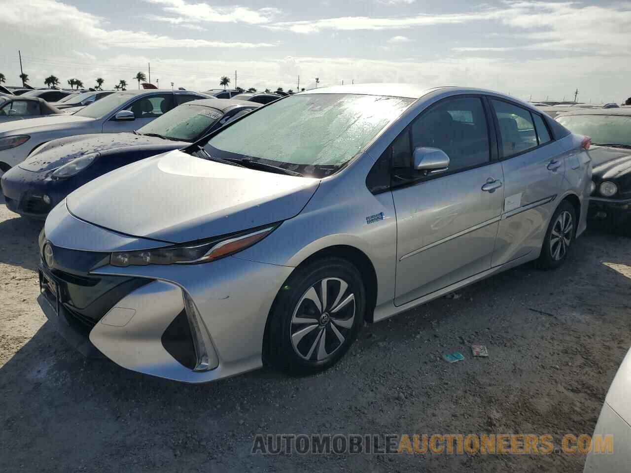 JTDKARFP6J3075235 TOYOTA PRIUS 2018