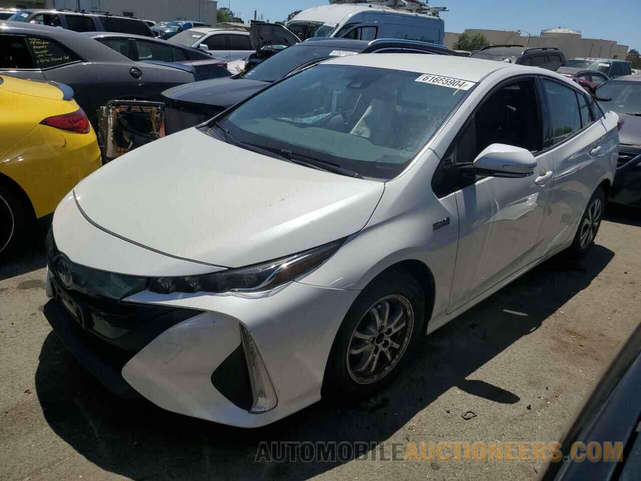 JTDKARFP7H3037104 TOYOTA PRIUS 2017