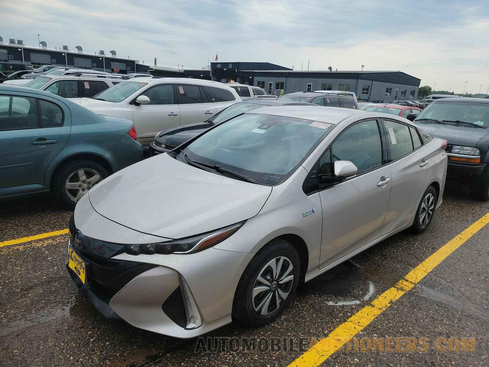 JTDKARFP7J3075082 Toyota Prius Prime 2018