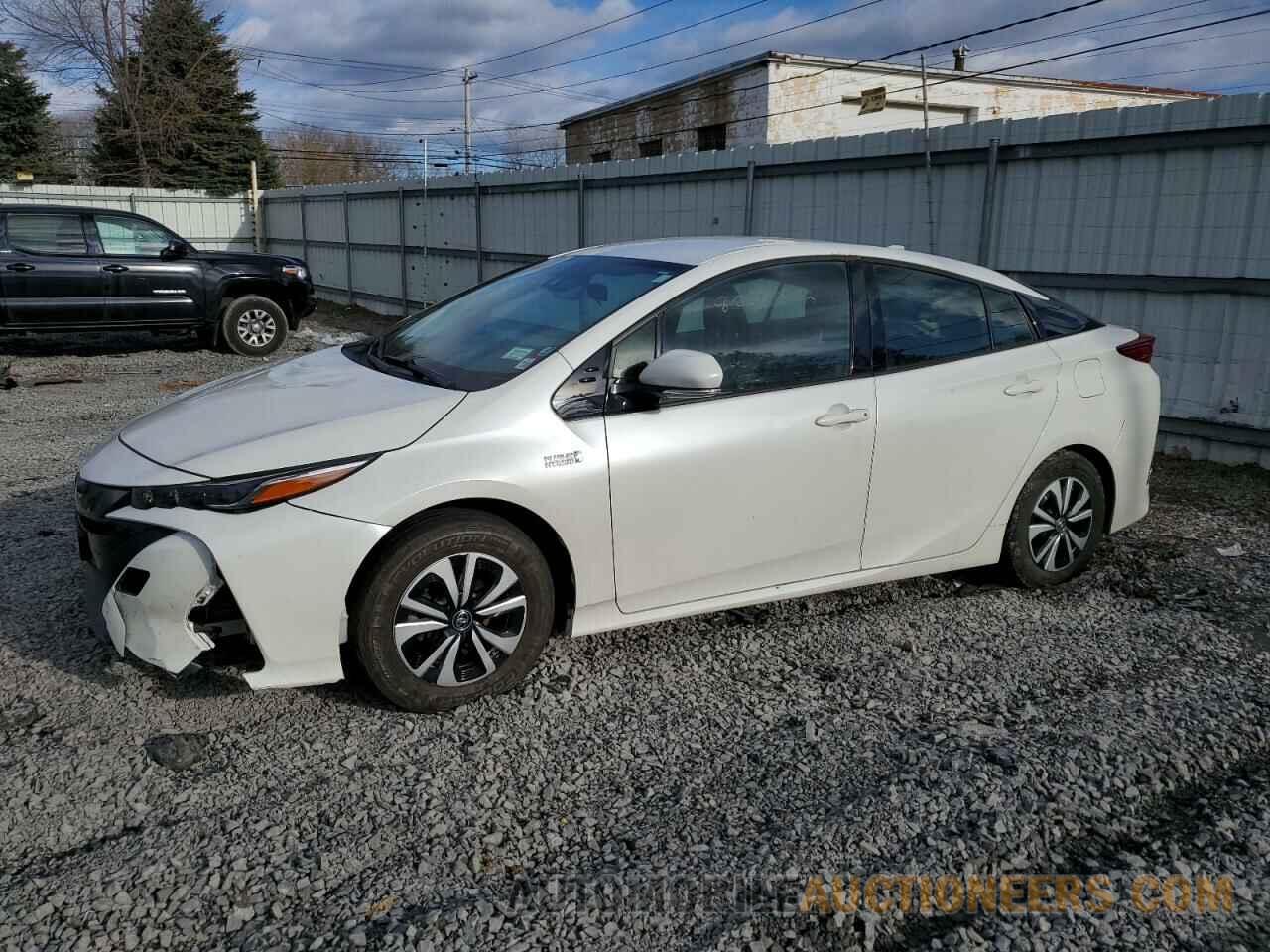 JTDKARFP7J3081982 TOYOTA PRIUS 2018