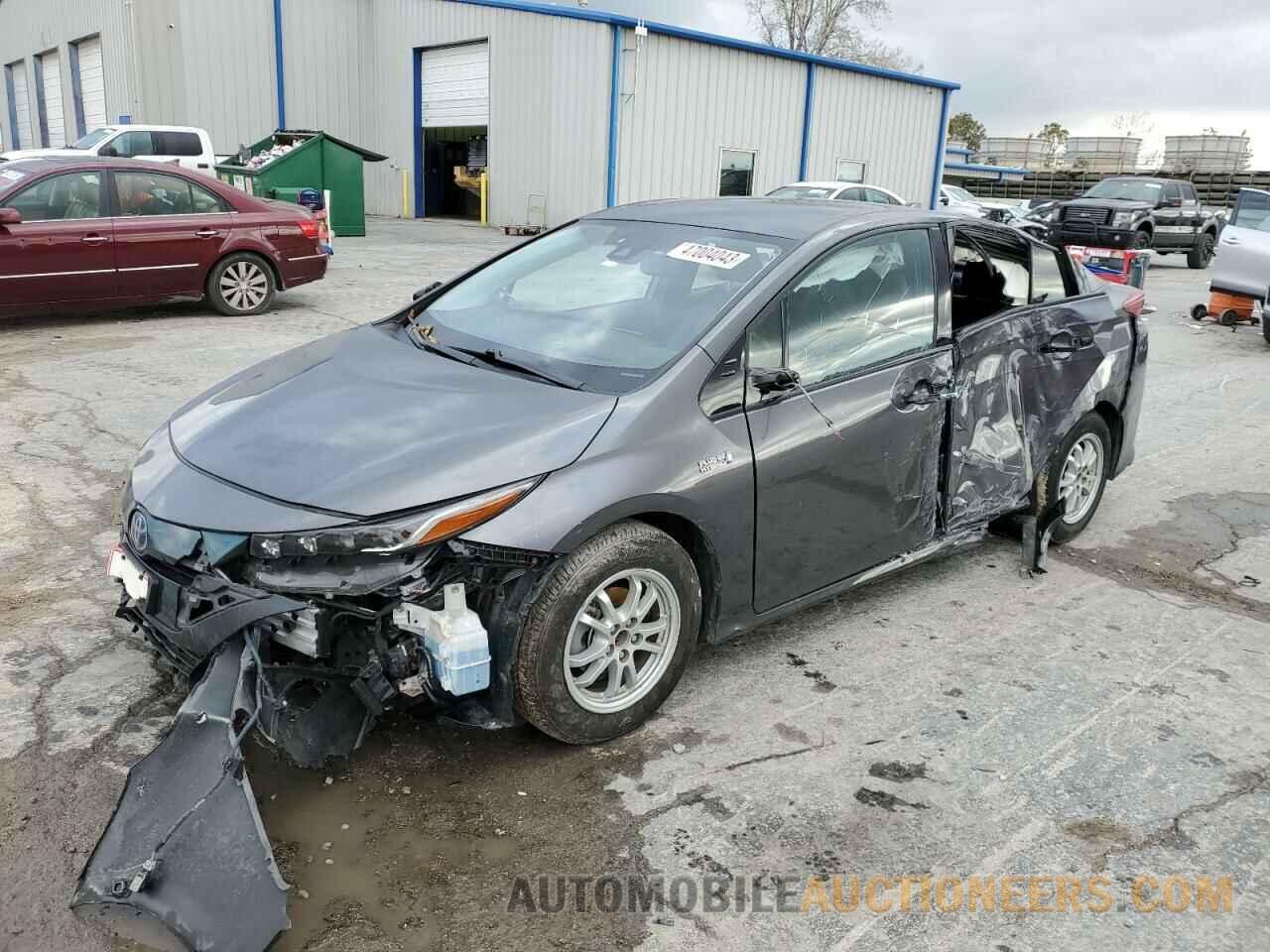 JTDKARFP8H3037726 TOYOTA PRIUS 2017