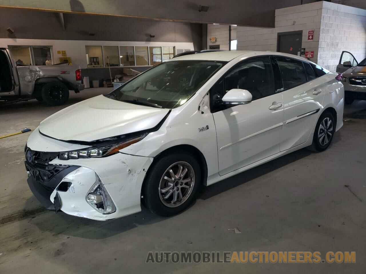 JTDKARFP8H3042568 TOYOTA PRIUS 2017