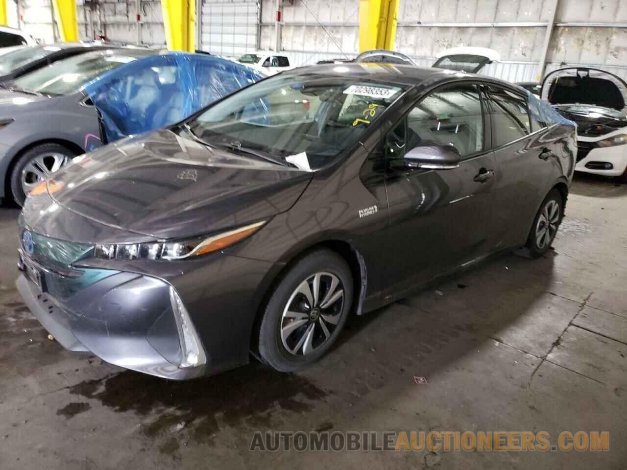 JTDKARFP8J3075611 TOYOTA PRIUS 2018