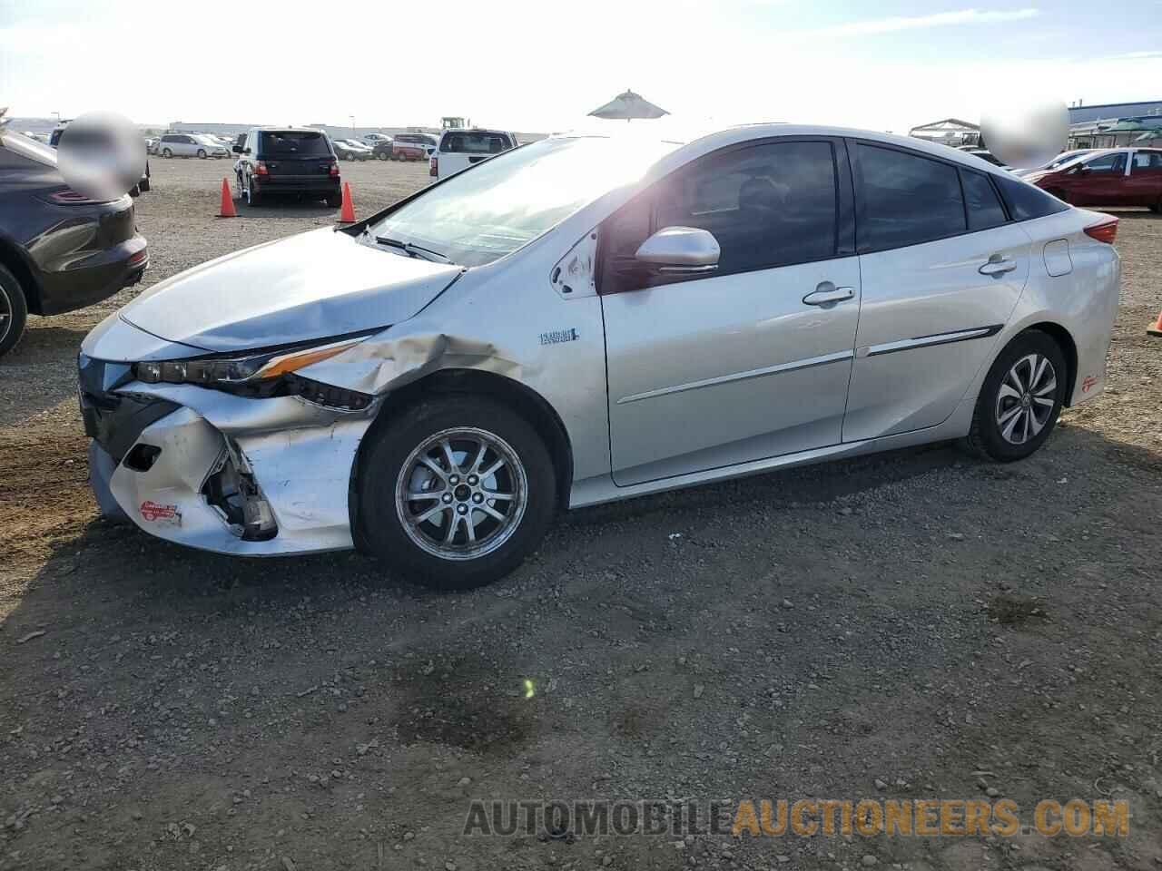 JTDKARFP8J3075950 TOYOTA PRIUS 2018