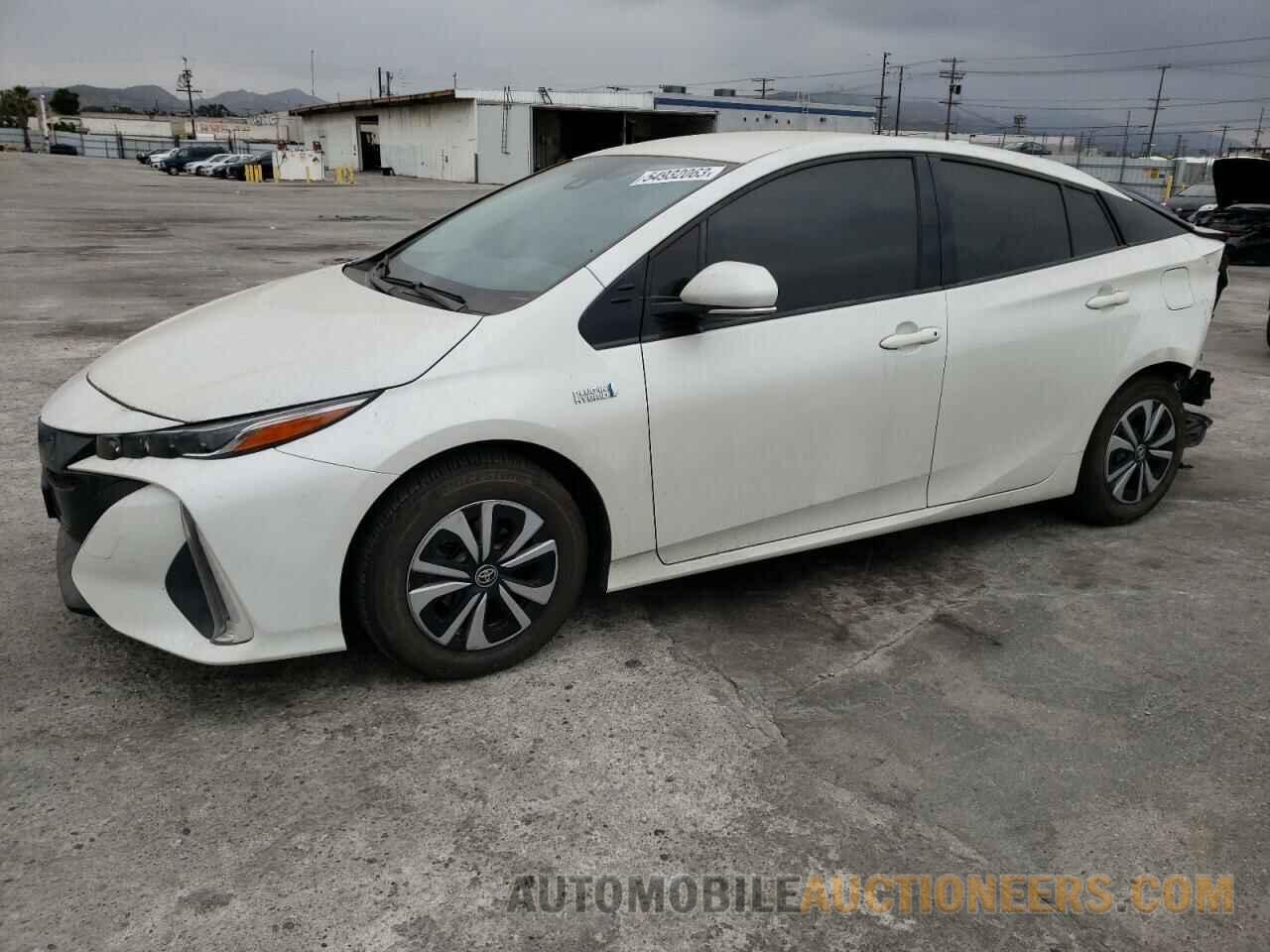 JTDKARFP8J3080095 TOYOTA PRIUS 2018