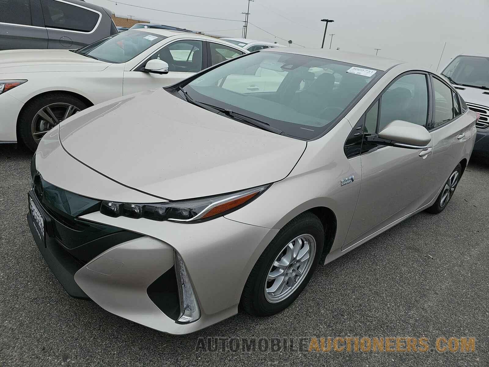 JTDKARFP8J3092151 Toyota Prius Prime 2018