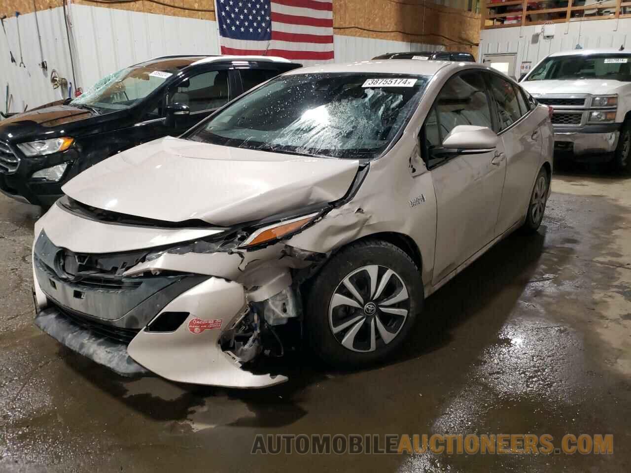 JTDKARFP8J3093266 TOYOTA PRIUS 2018