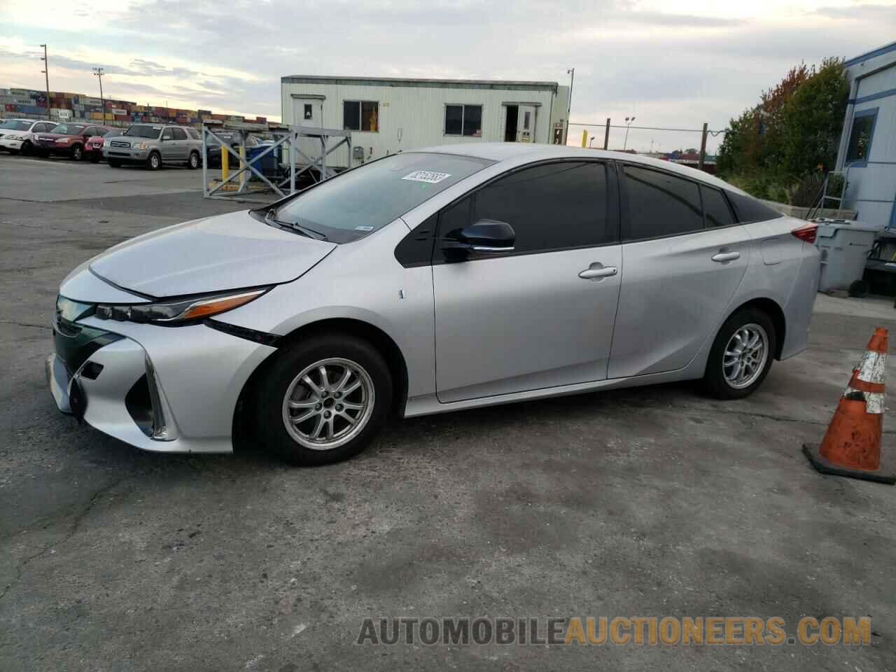 JTDKARFP9H3040277 TOYOTA PRIUS 2017