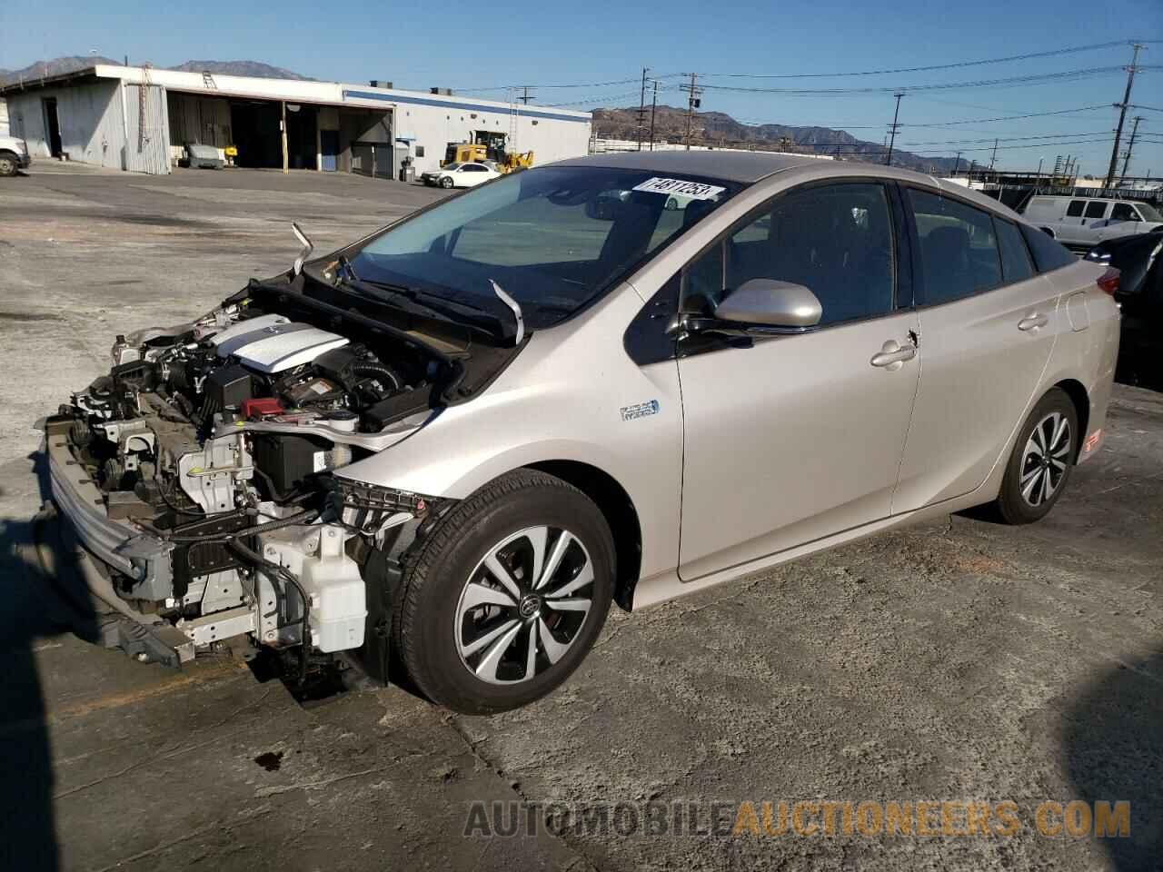 JTDKARFPXJ3075576 TOYOTA PRIUS 2018