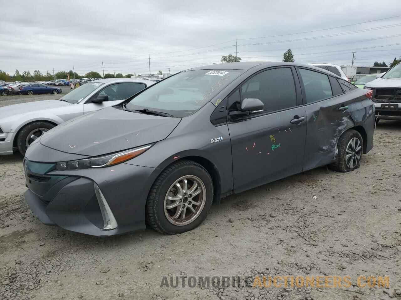 JTDKARFPXJ3078896 TOYOTA PRIUS 2018