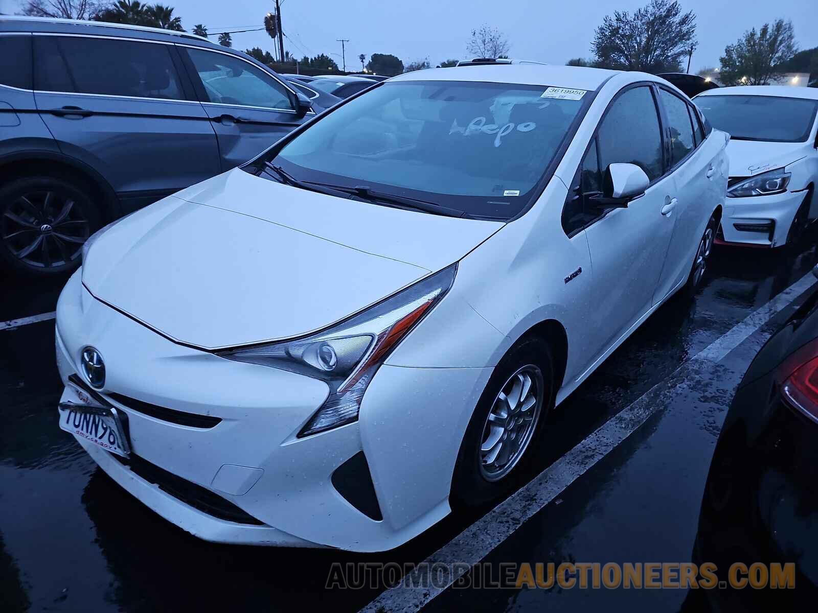 JTDKARFU0G3025929 Toyota Prius 2016