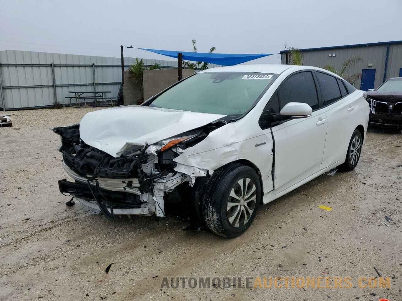 JTDKARFUXJ3067774 TOYOTA PRIUS 2018