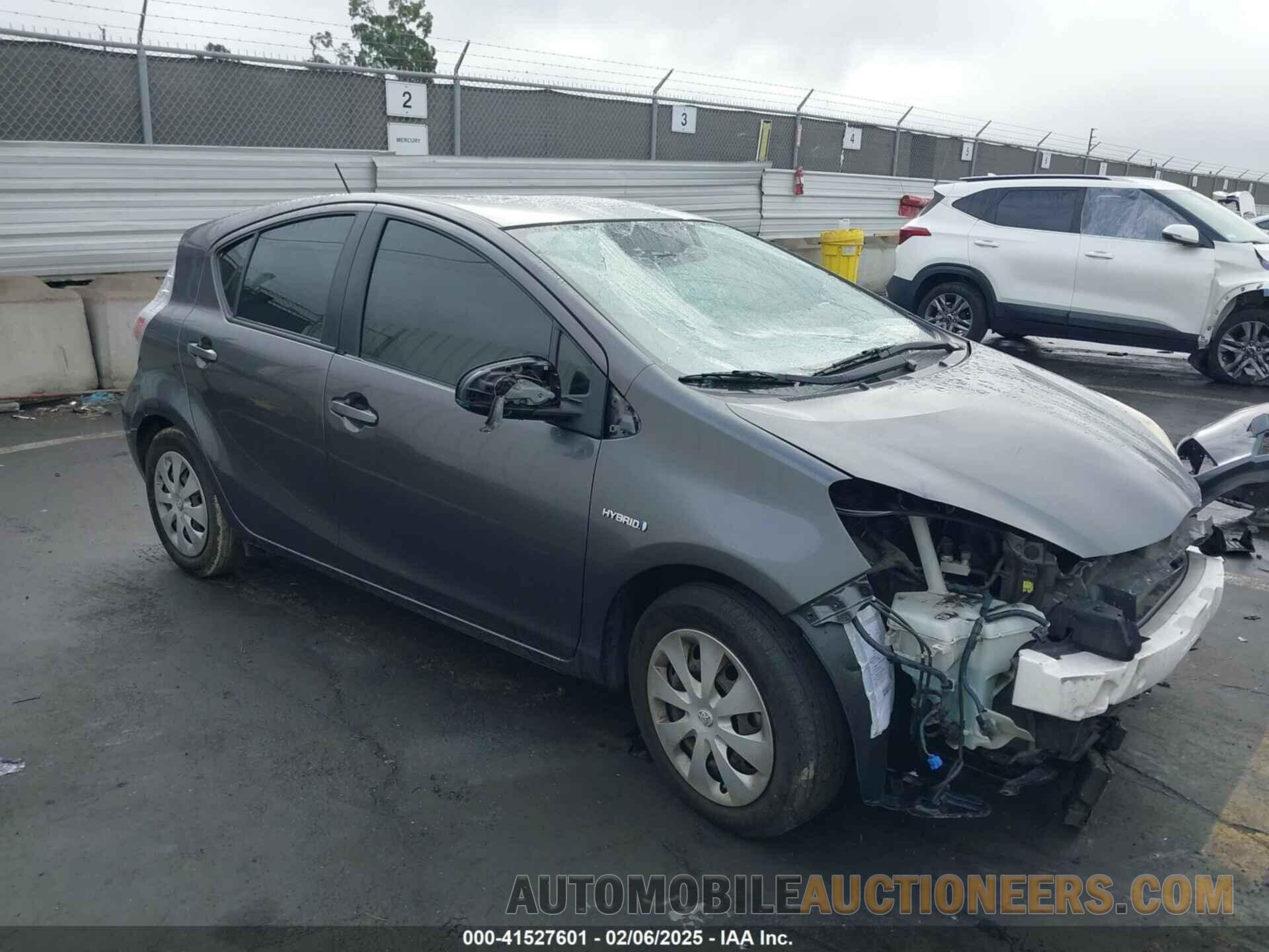 JTDKDTB30D1549784 TOYOTA PRIUS C 2013