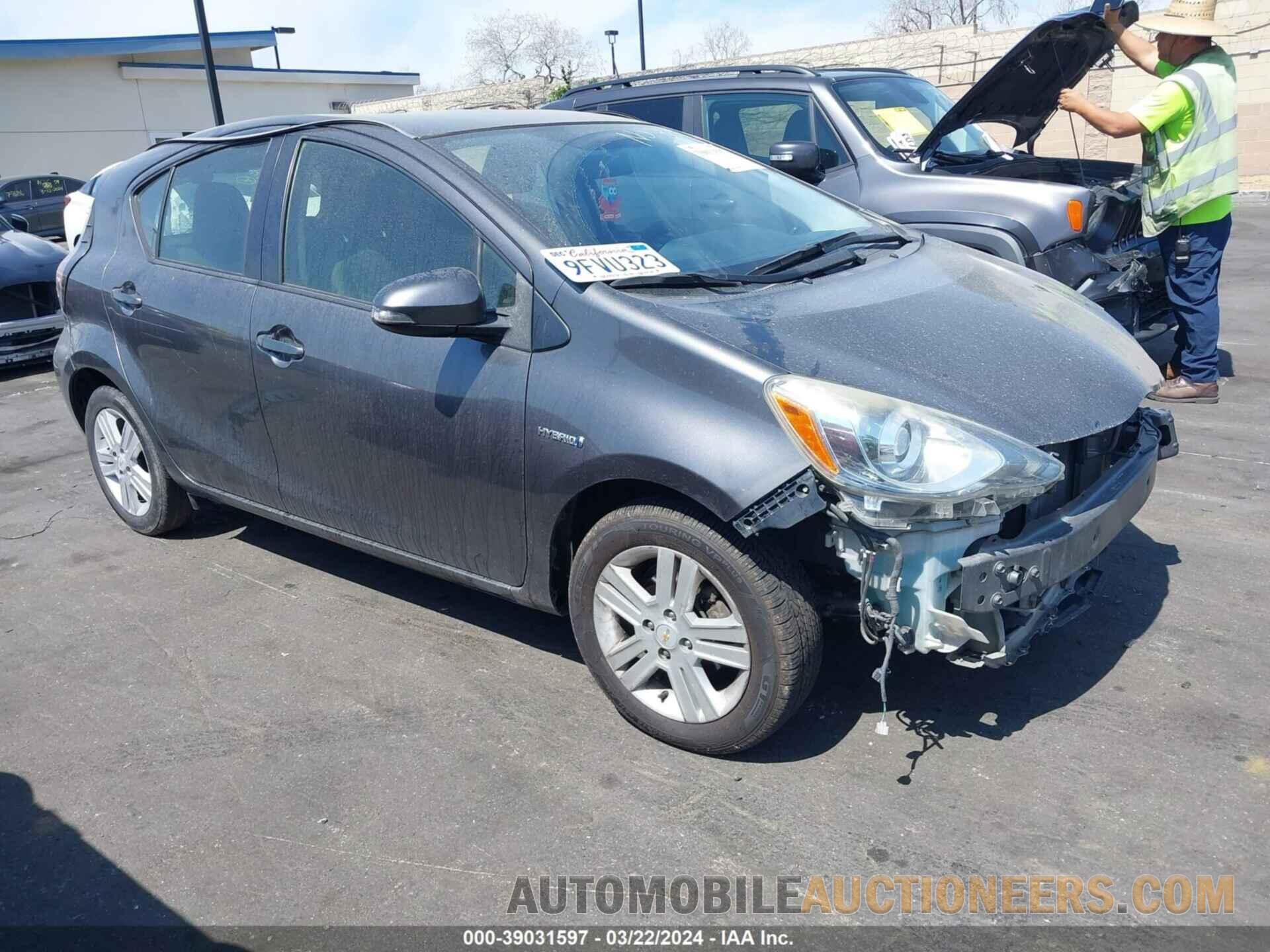 JTDKDTB30F1114489 TOYOTA PRIUS C 2015