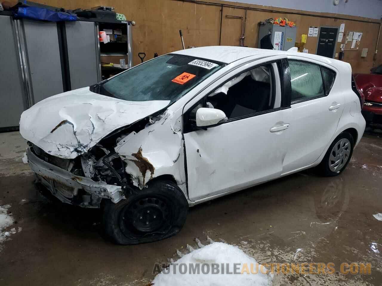 JTDKDTB30G1119094 TOYOTA PRIUS 2016