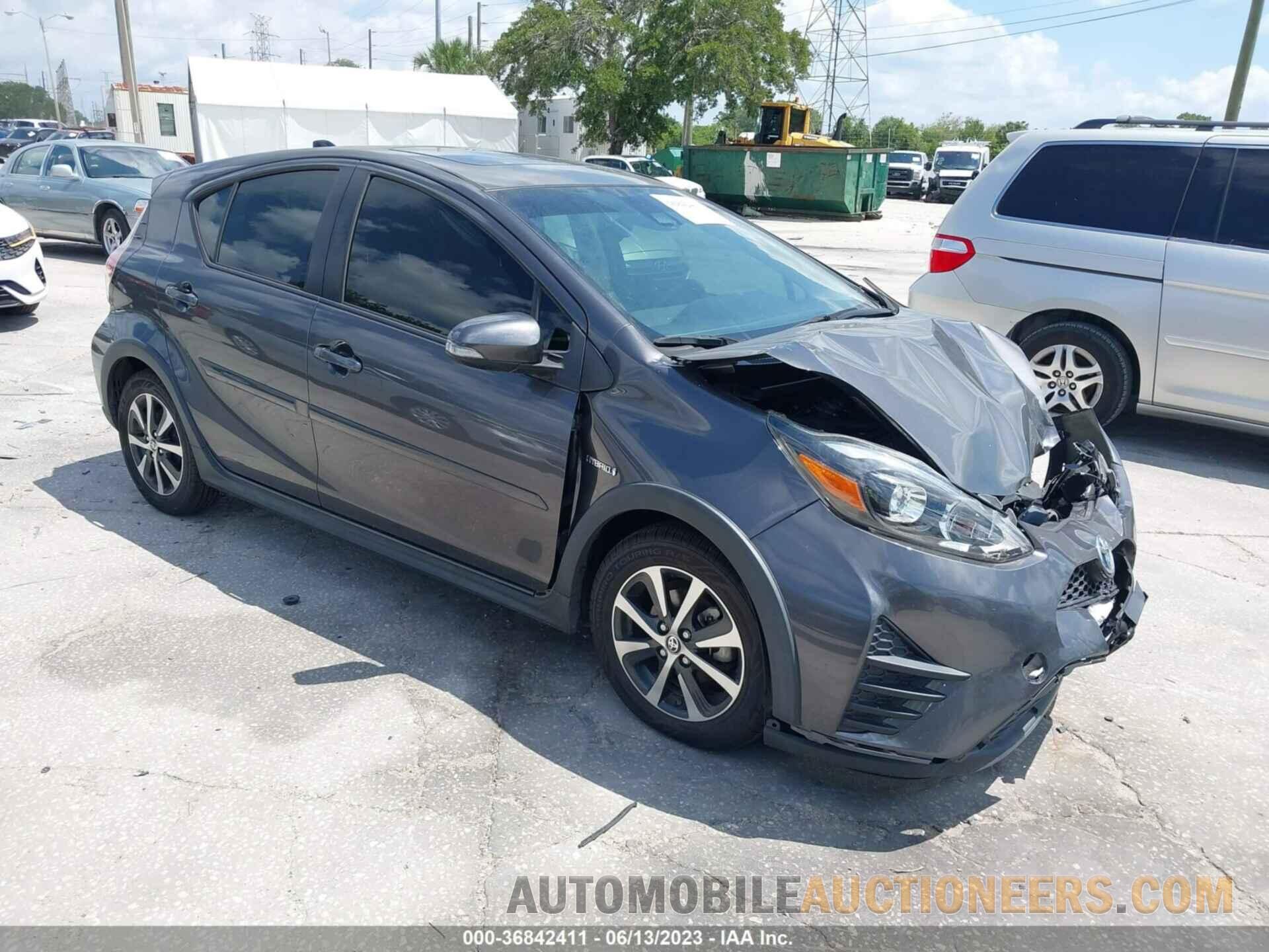 JTDKDTB30J1599824 TOYOTA PRIUS C 2018