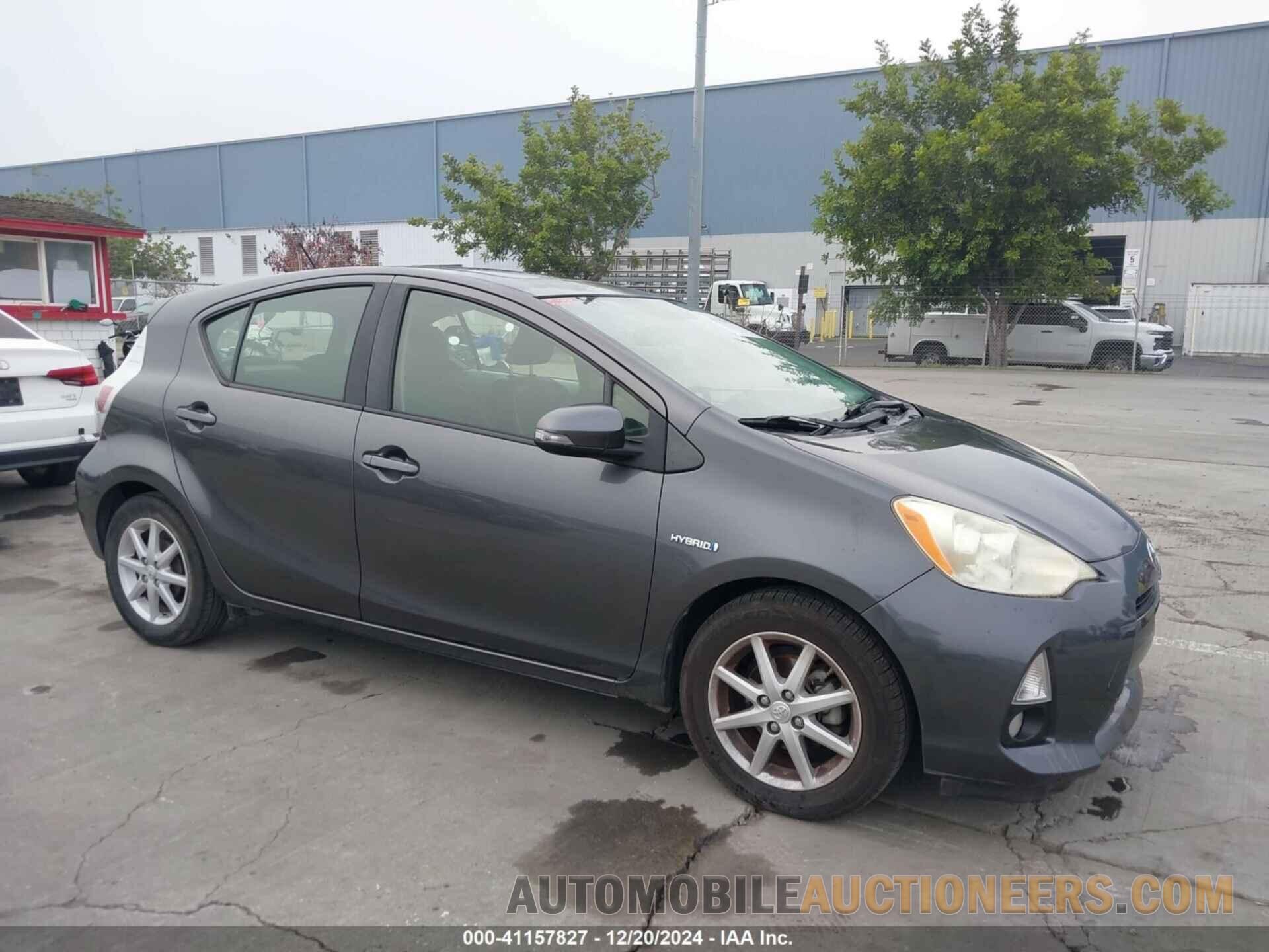 JTDKDTB31E1067004 TOYOTA PRIUS C 2014