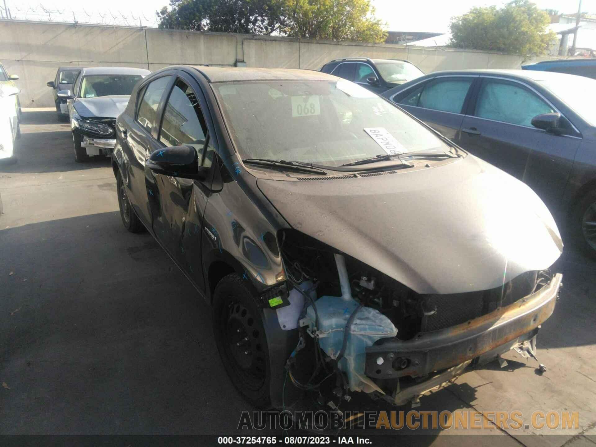 JTDKDTB31F1576186 TOYOTA PRIUS C 2015