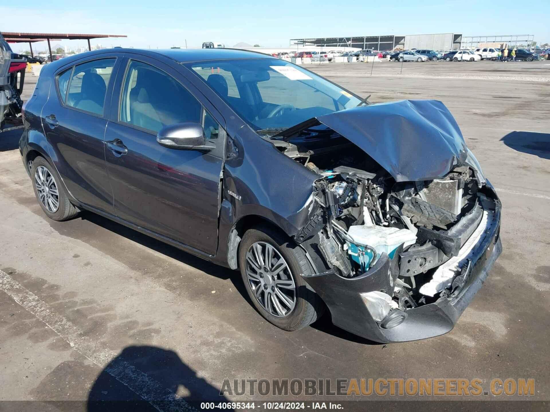 JTDKDTB31F1582229 TOYOTA PRIUS C 2015