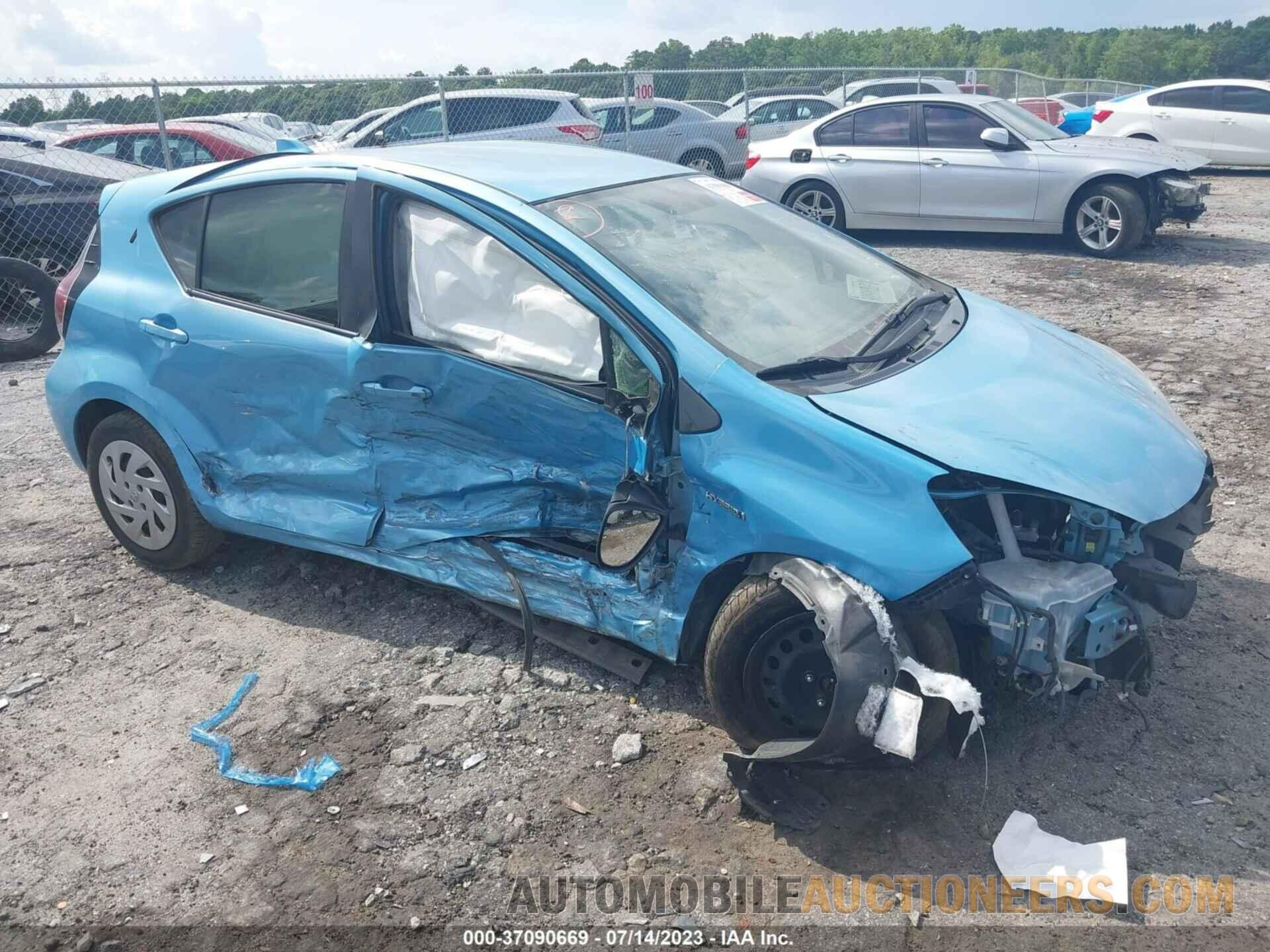 JTDKDTB31G1589523 TOYOTA PRIUS C 2016