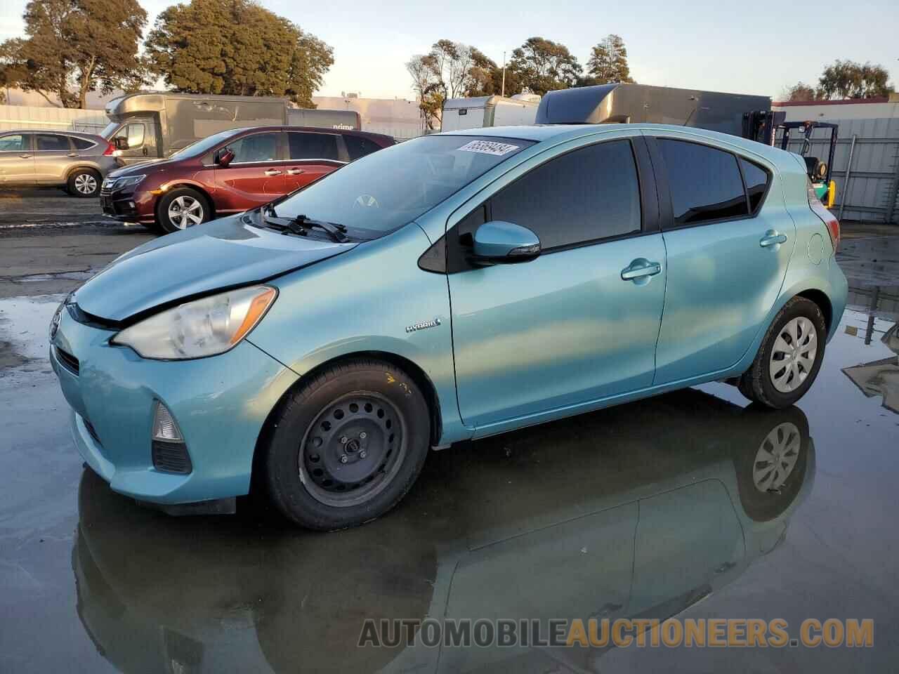 JTDKDTB32D1045690 TOYOTA PRIUS 2013