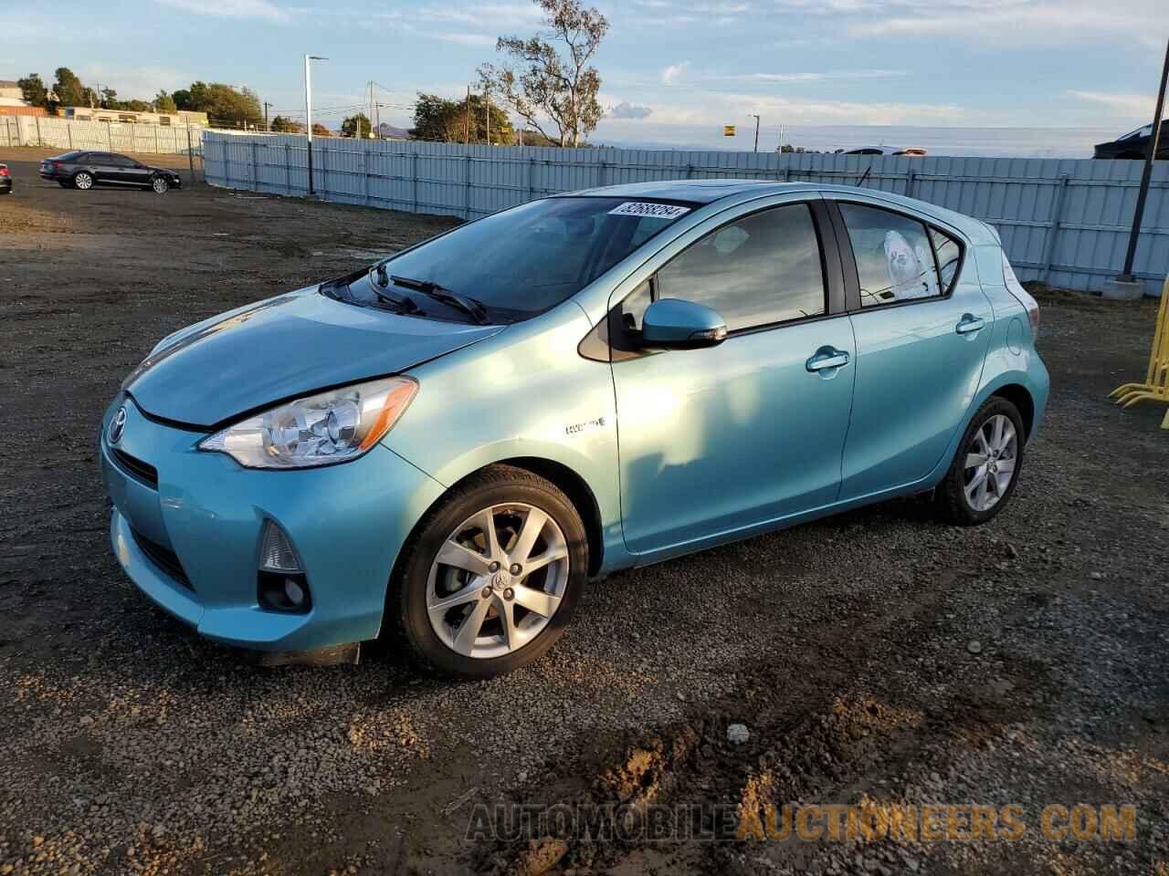 JTDKDTB32E1071871 TOYOTA PRIUS 2014