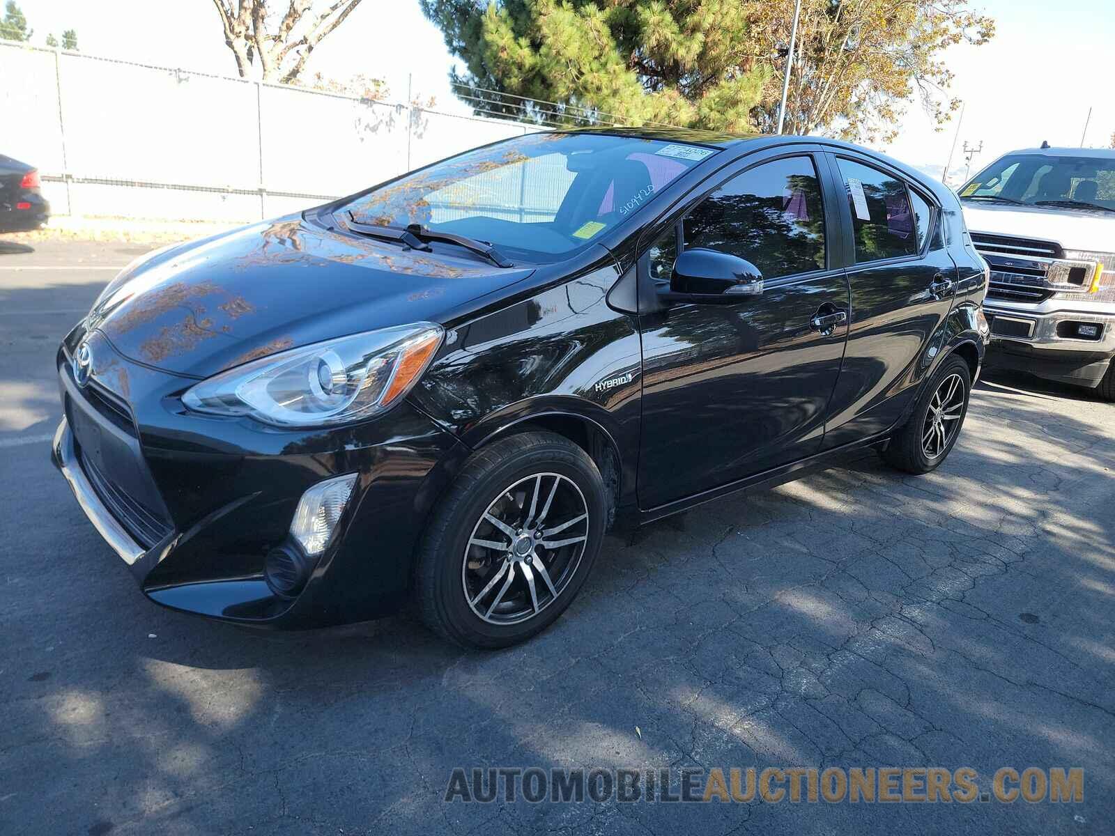 JTDKDTB32F1105390 Toyota Prius c 2015