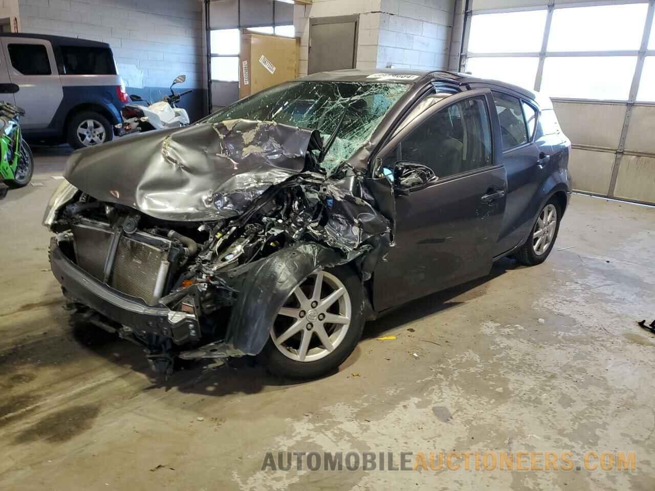 JTDKDTB32F1113778 TOYOTA PRIUS 2015