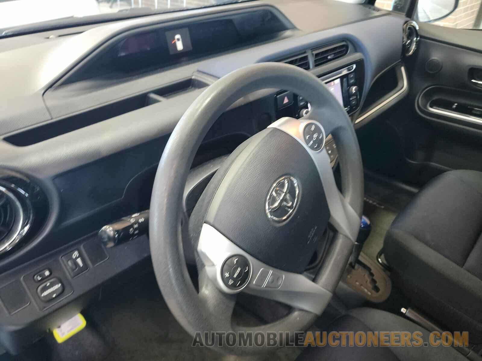 JTDKDTB32F1114798 Toyota Prius c 2015