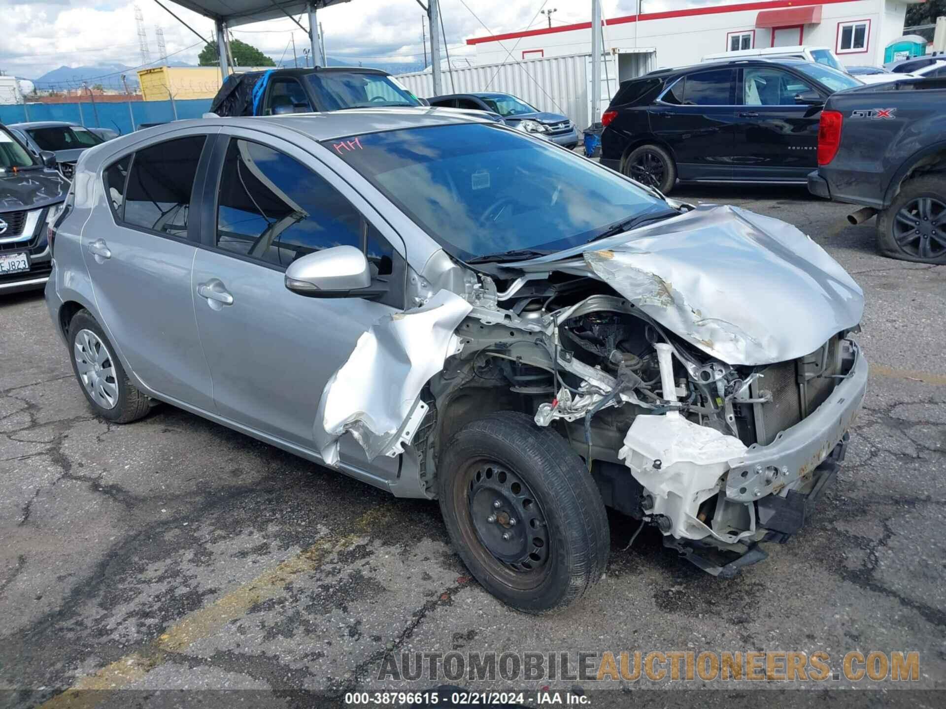 JTDKDTB32F1578996 TOYOTA PRIUS C 2015