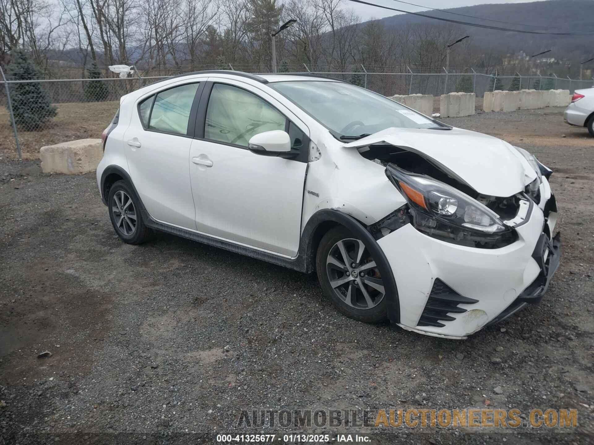 JTDKDTB32J1613206 TOYOTA PRIUS C 2018