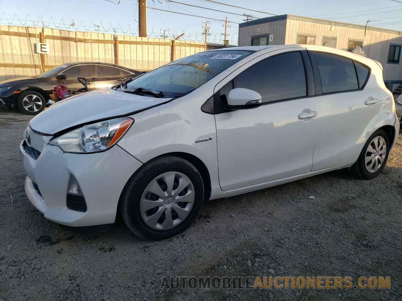 JTDKDTB33E1571070 TOYOTA PRIUS 2014