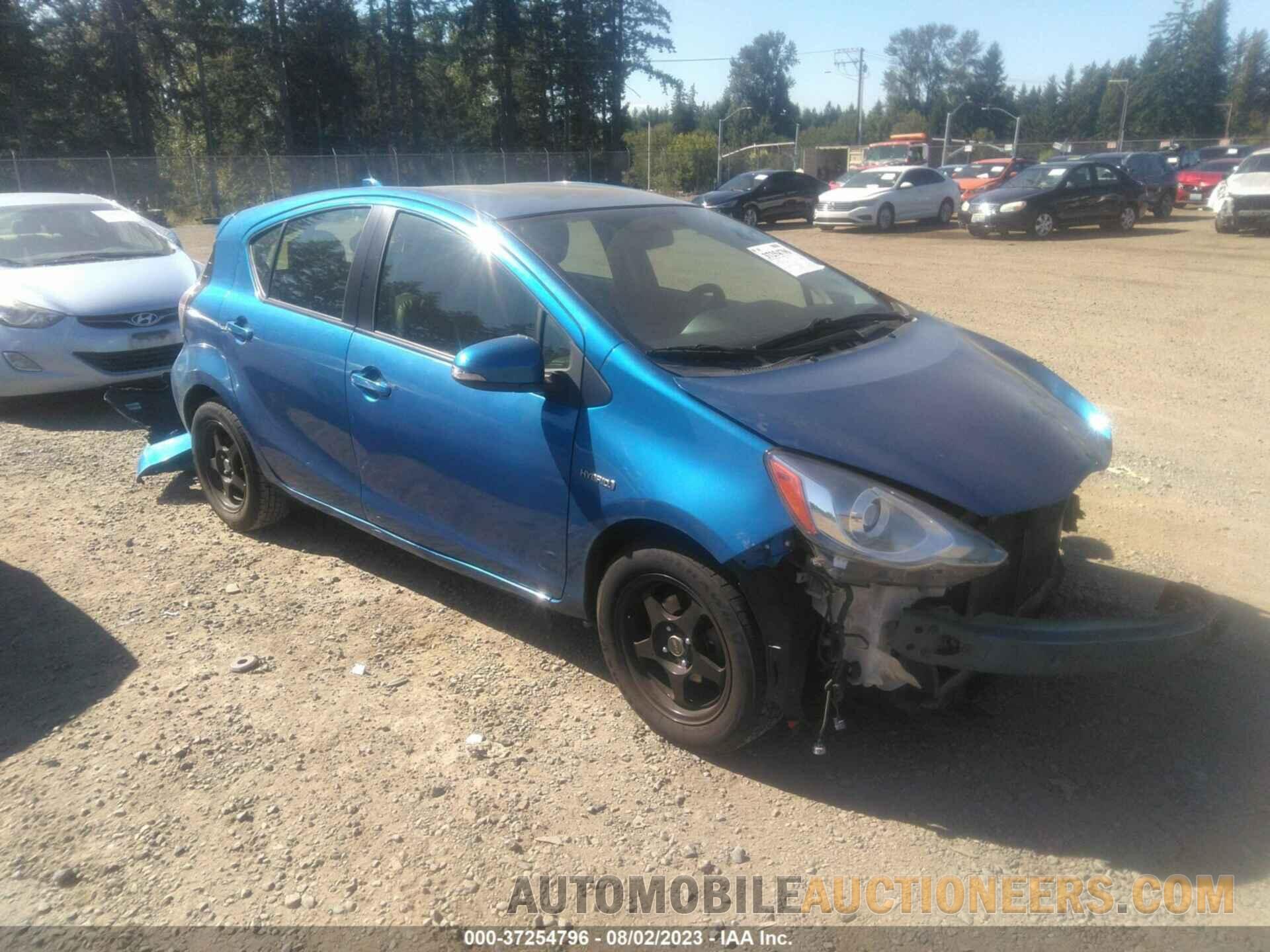 JTDKDTB33F1114793 TOYOTA PRIUS C 2015