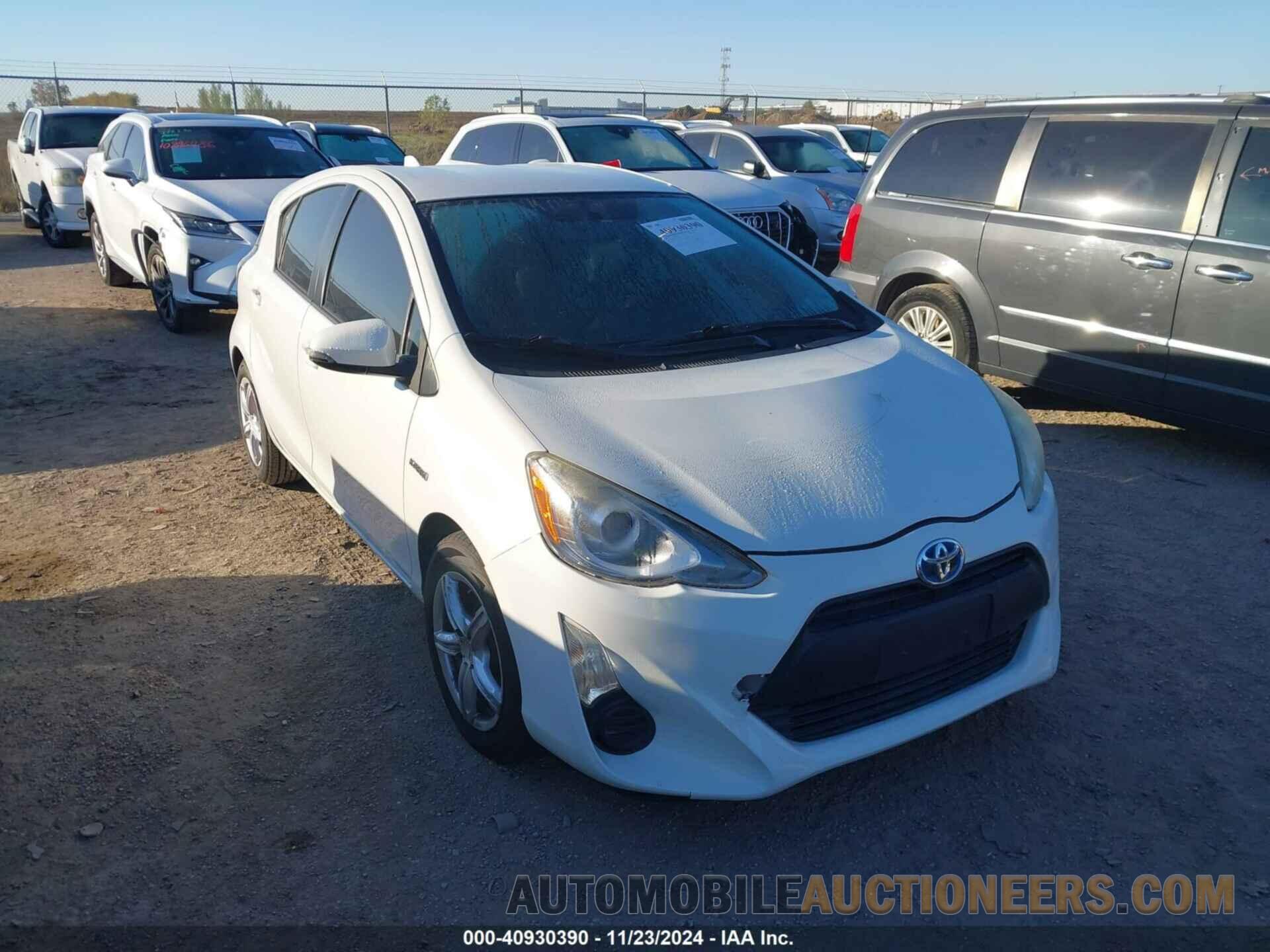 JTDKDTB33F1585102 TOYOTA PRIUS C 2015