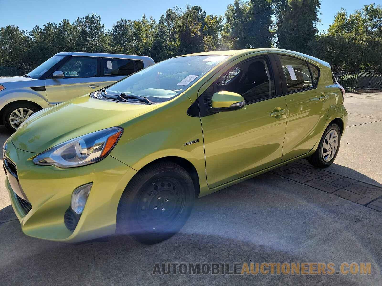 JTDKDTB34F1107884 Toyota Prius c 2015