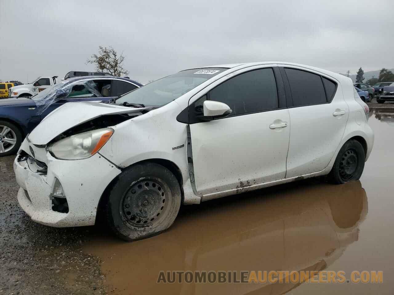 JTDKDTB35D1551823 TOYOTA PRIUS 2013