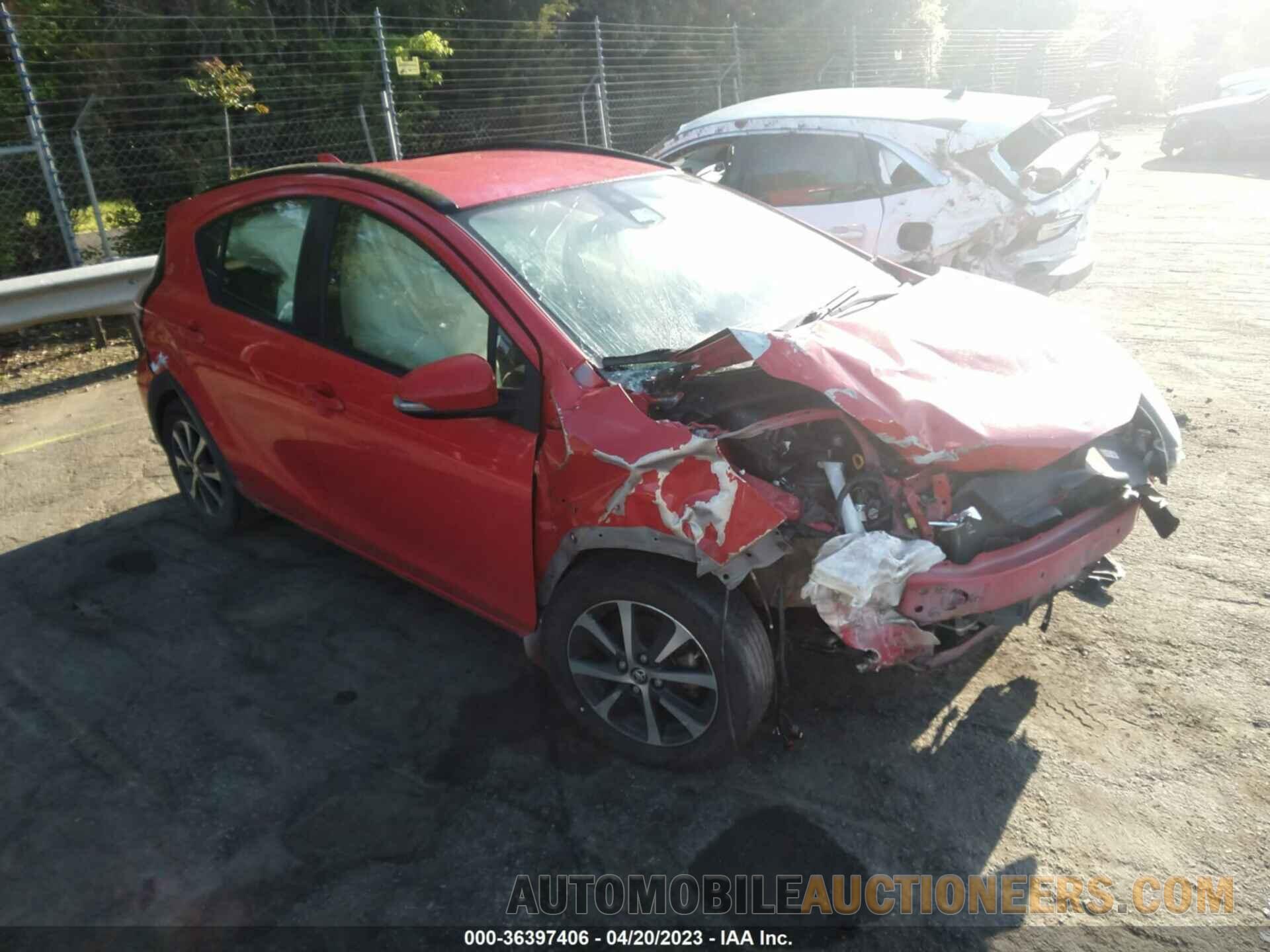 JTDKDTB35J1604077 TOYOTA PRIUS C 2018