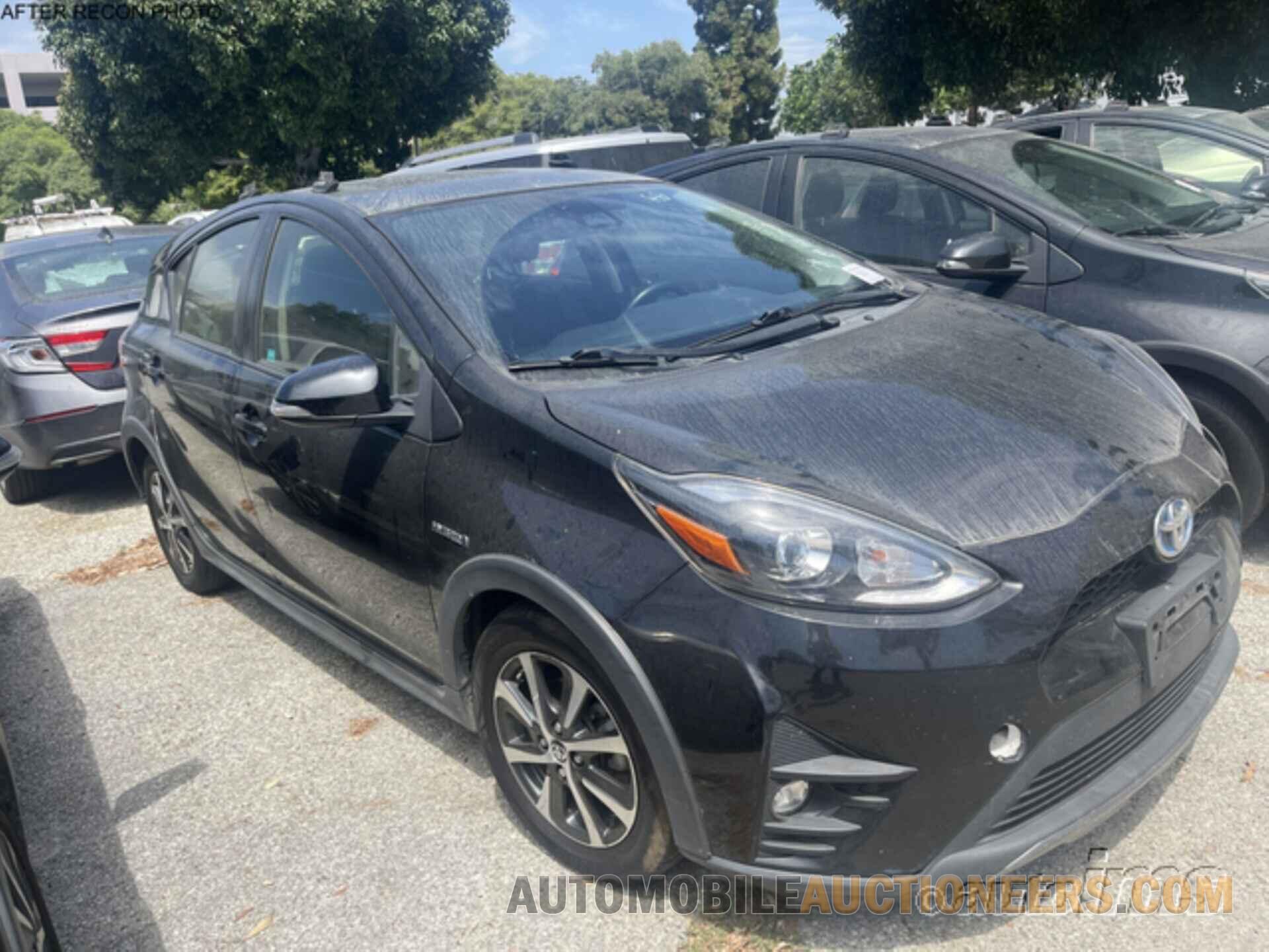 JTDKDTB35J1605889 TOYOTA PRIUS C 2018